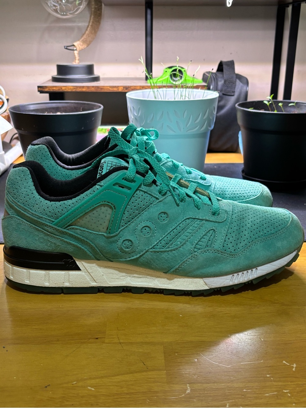 Saucony G.R.I.D SD teal suede sneakers men’s.